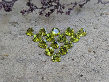 Load image into Gallery viewer, Peridot Wide Teardrop Facets - 5mm
