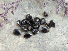 Load image into Gallery viewer, Shungite Teardrop Facets - 4x6mm
