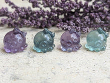 Load image into Gallery viewer, Fluorite Mini Carving - Octopus with Bow
