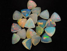 Load image into Gallery viewer, Ethiopian Welo Opal Trillion Facets - 8mm
