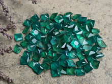 Load image into Gallery viewer, Green Onyx Square Facets - 5mm
