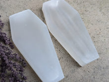 Load image into Gallery viewer, Selenite Satine Spar Coffin Dish
