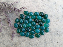 Load image into Gallery viewer, Green Onyx Oval Cabochons - 8x10mm
