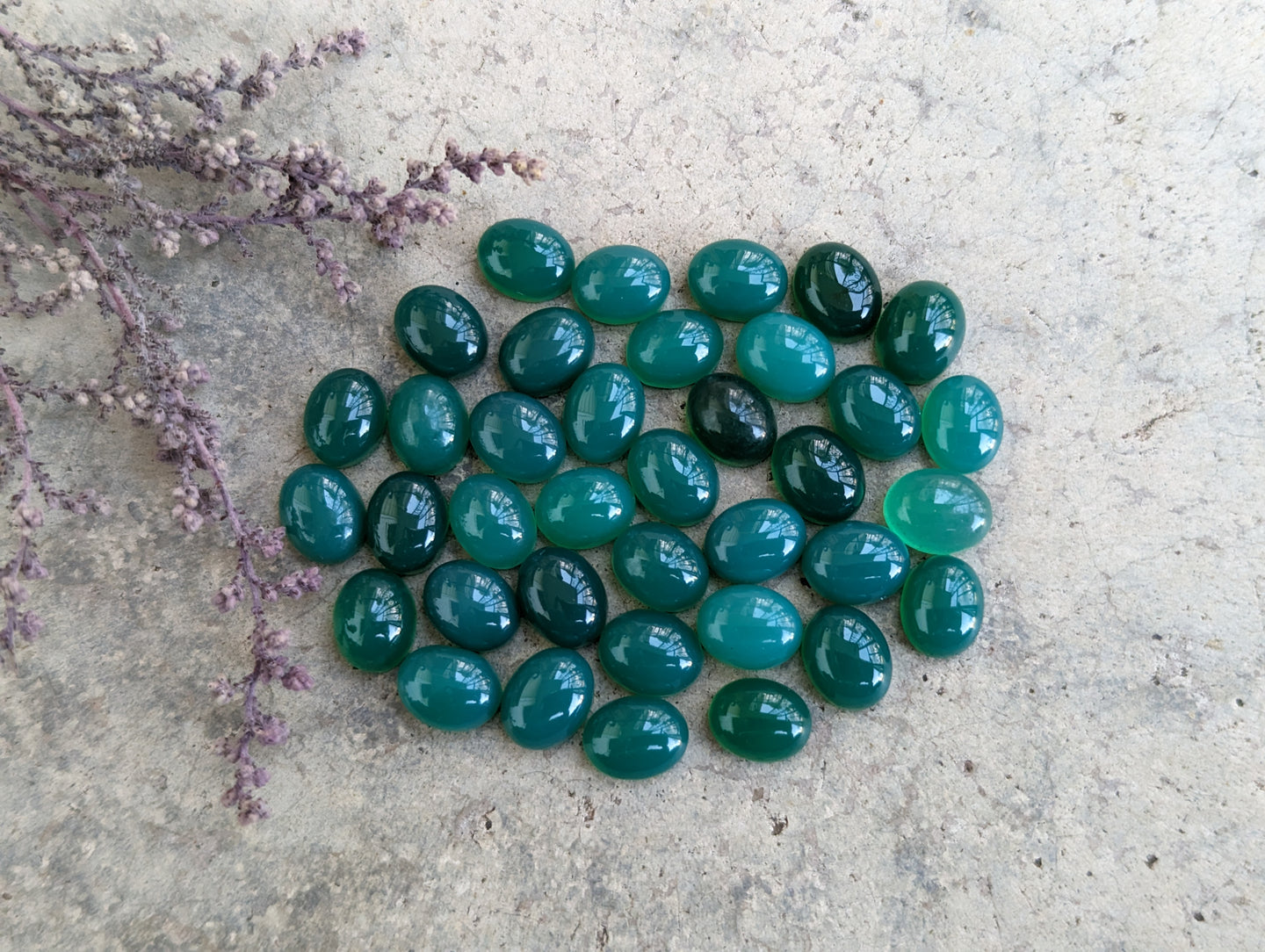 Green Onyx Oval Cabochons - 8x10mm