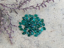 Load image into Gallery viewer, Green Onyx Teardrop Facets - 3x5mm
