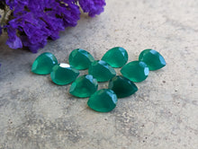 Load image into Gallery viewer, Green Onyx Teardrop Facets - 9x12mm
