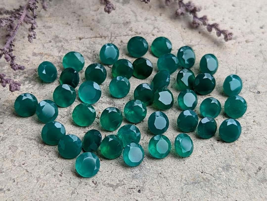 Green Onyx Round Facets - 5mm