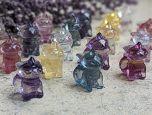 Load image into Gallery viewer, Fluorite Mini Carving - Toothless (How to Train Your Dragon)
