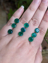 Load image into Gallery viewer, Green Onyx Round Facets - 8mm
