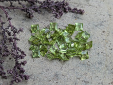 Load image into Gallery viewer, Peridot Square Facets - 5mm
