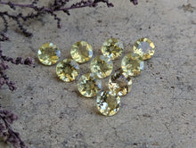 Load image into Gallery viewer, Lemon Quartz Round Facets - 8mm
