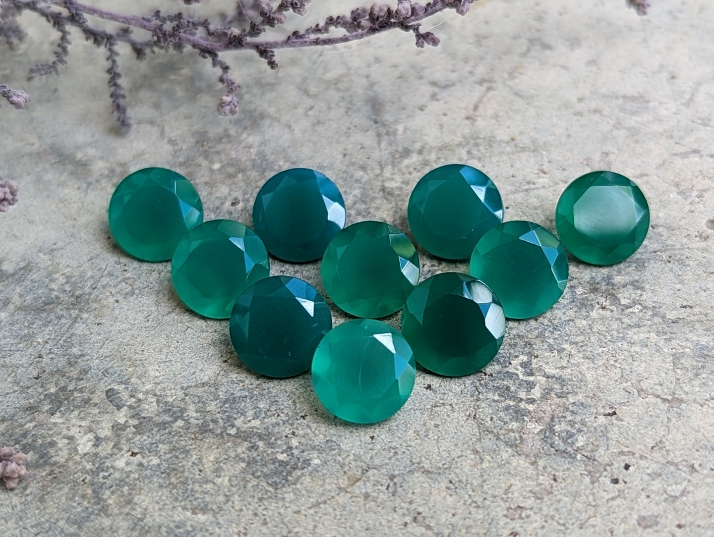 Green Onyx Round Facets - 8mm