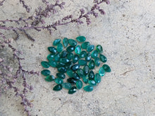 Load image into Gallery viewer, Green Onyx Teardrop Facets - 3x5mm
