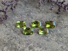 Load image into Gallery viewer, Peridot Rectangle Baguette Facets - 5x7mm
