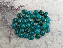 Load image into Gallery viewer, Green Onyx Oval Cabochons - 8x10mm
