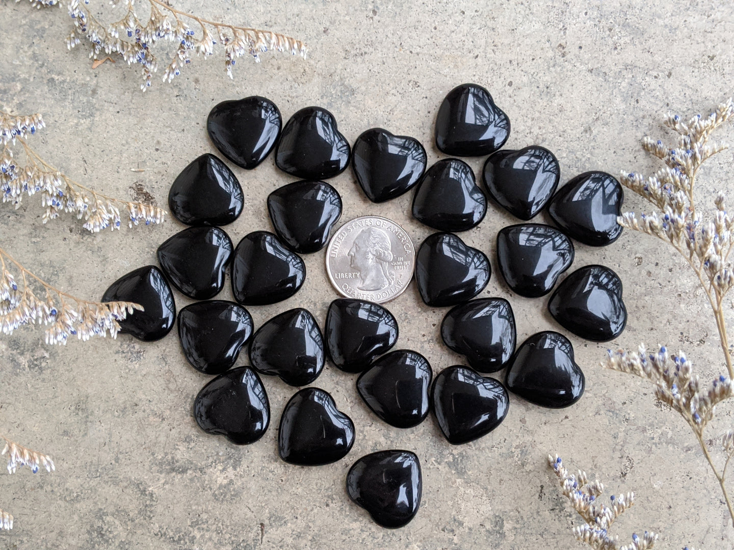 Obsidian Puffy Mini Hearts