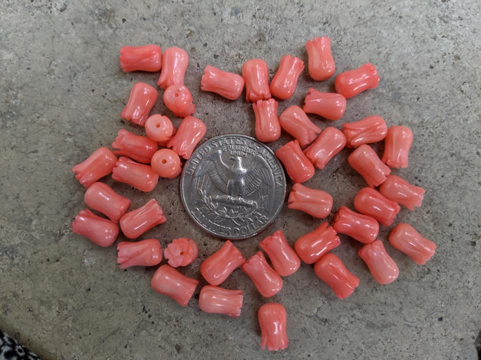 Bamboo Coral Tulip Beads - Pink