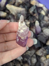 Load image into Gallery viewer, Chevron Amethyst Points / Roots
