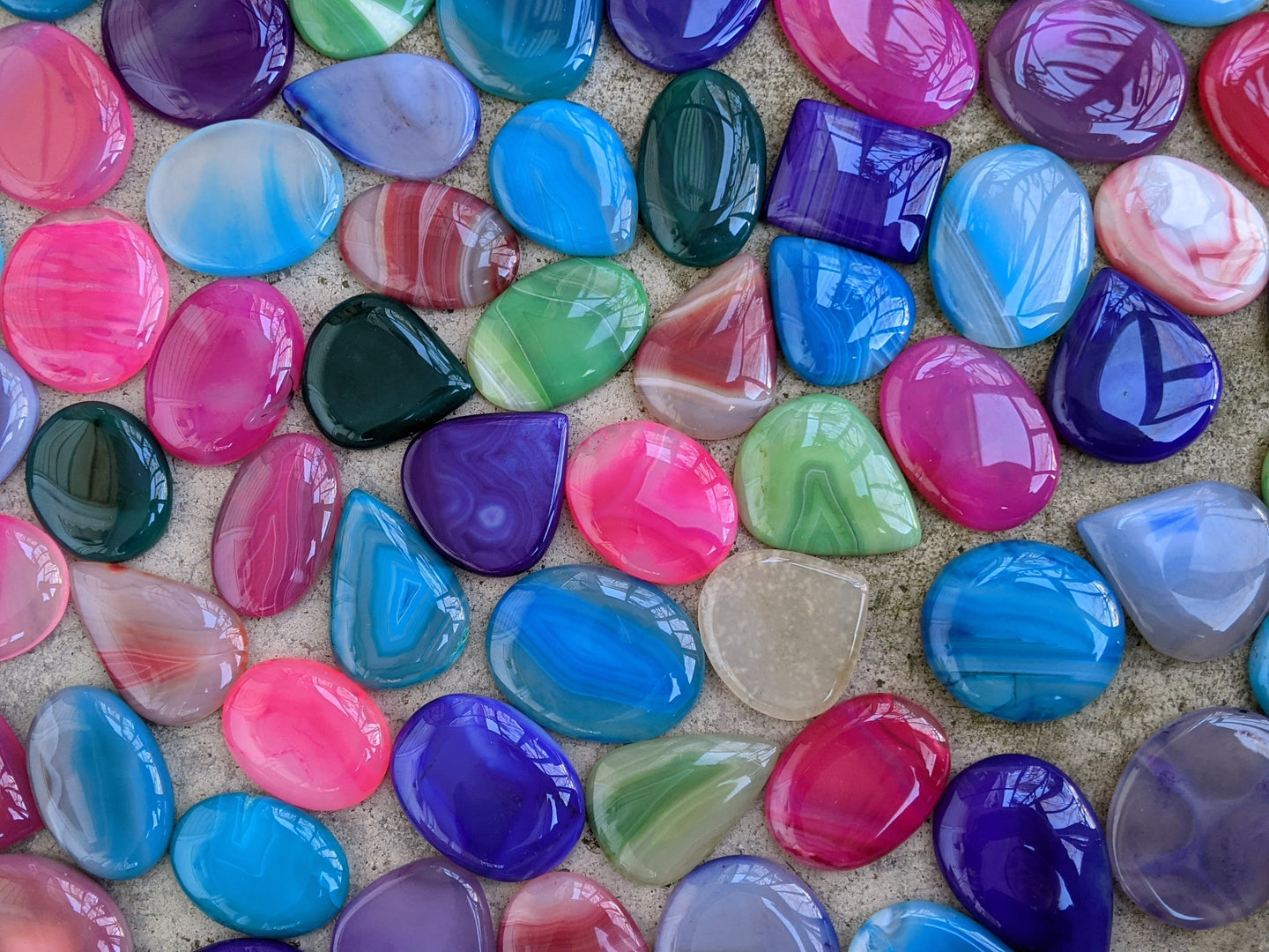 Clearance Banded Onyx and Agate Cabochons (Dyed)