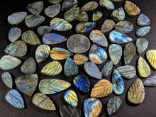 Load image into Gallery viewer, Labradorite Carved Leaves
