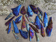 Load image into Gallery viewer, Kyanite Fans (Dichroic)
