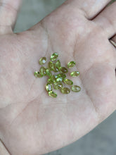 Load image into Gallery viewer, Peridot Oval Facets - 4x6
