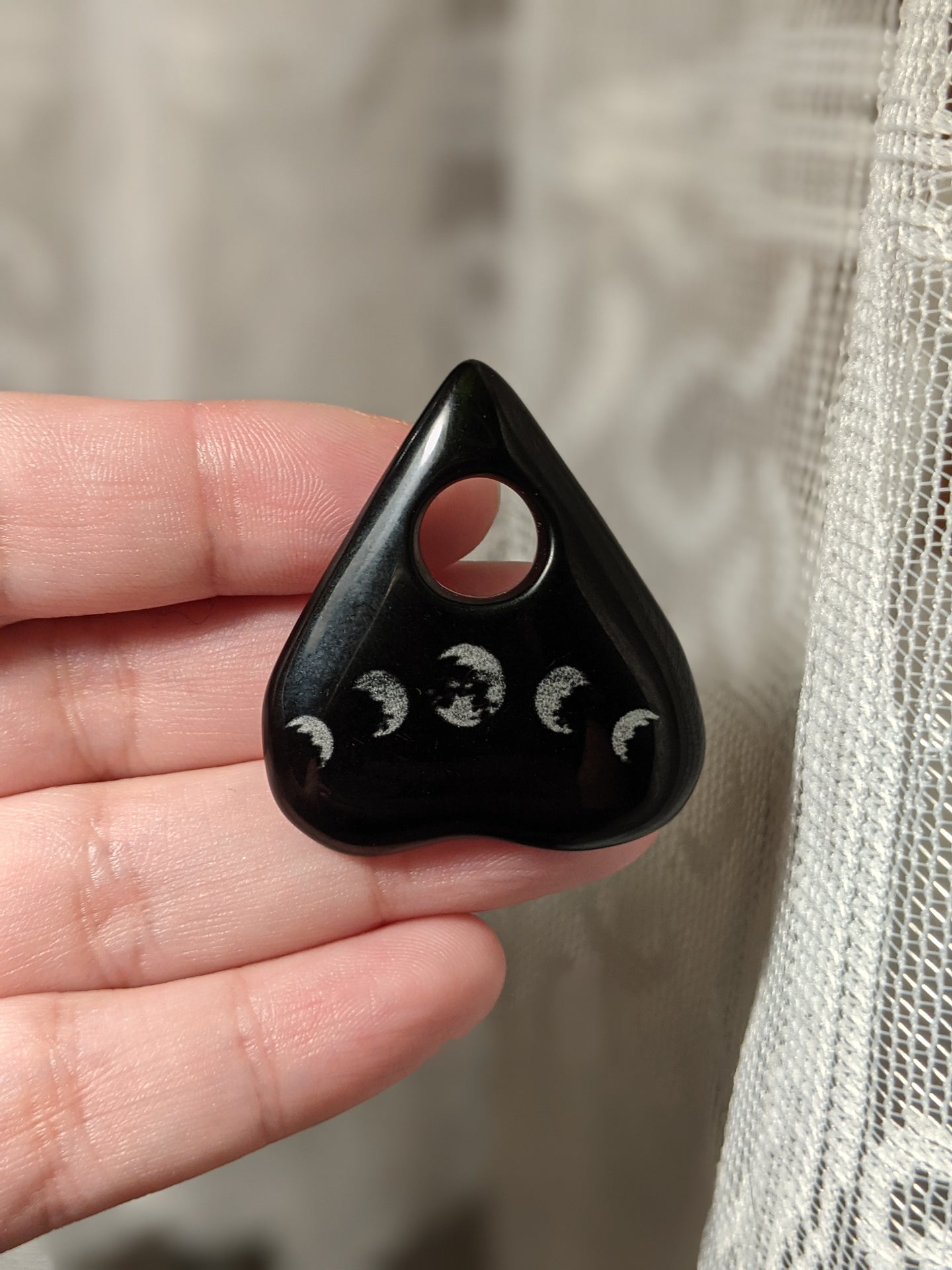 Etched Obsidian Planchette - Realistic Moon Phase