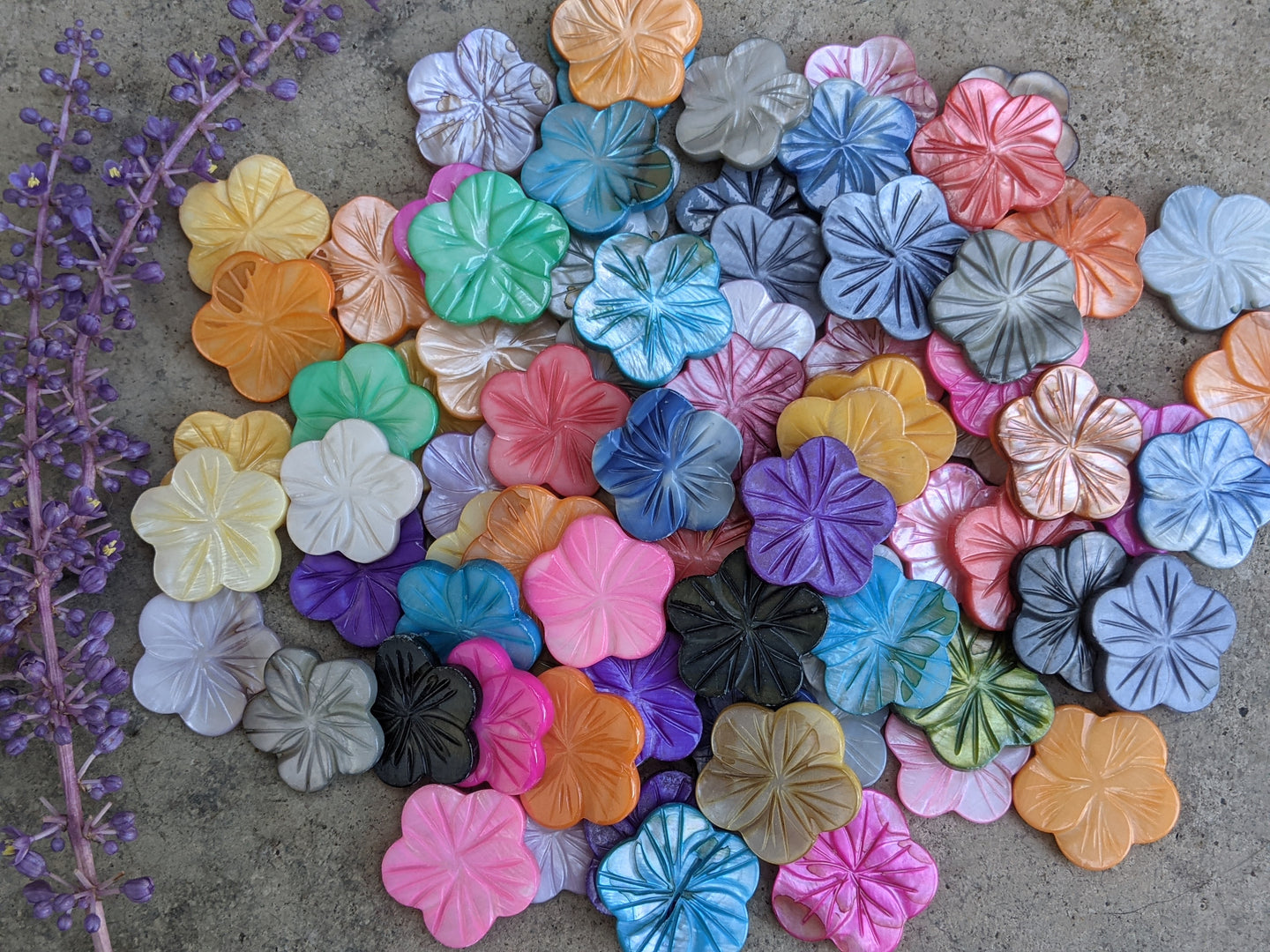 Mother of Pearl Flowers - Large
