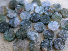 Load image into Gallery viewer, Moss Agate Flower Beads
