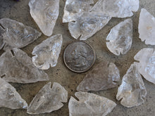 Load image into Gallery viewer, Quartz Knapped Arrowheads
