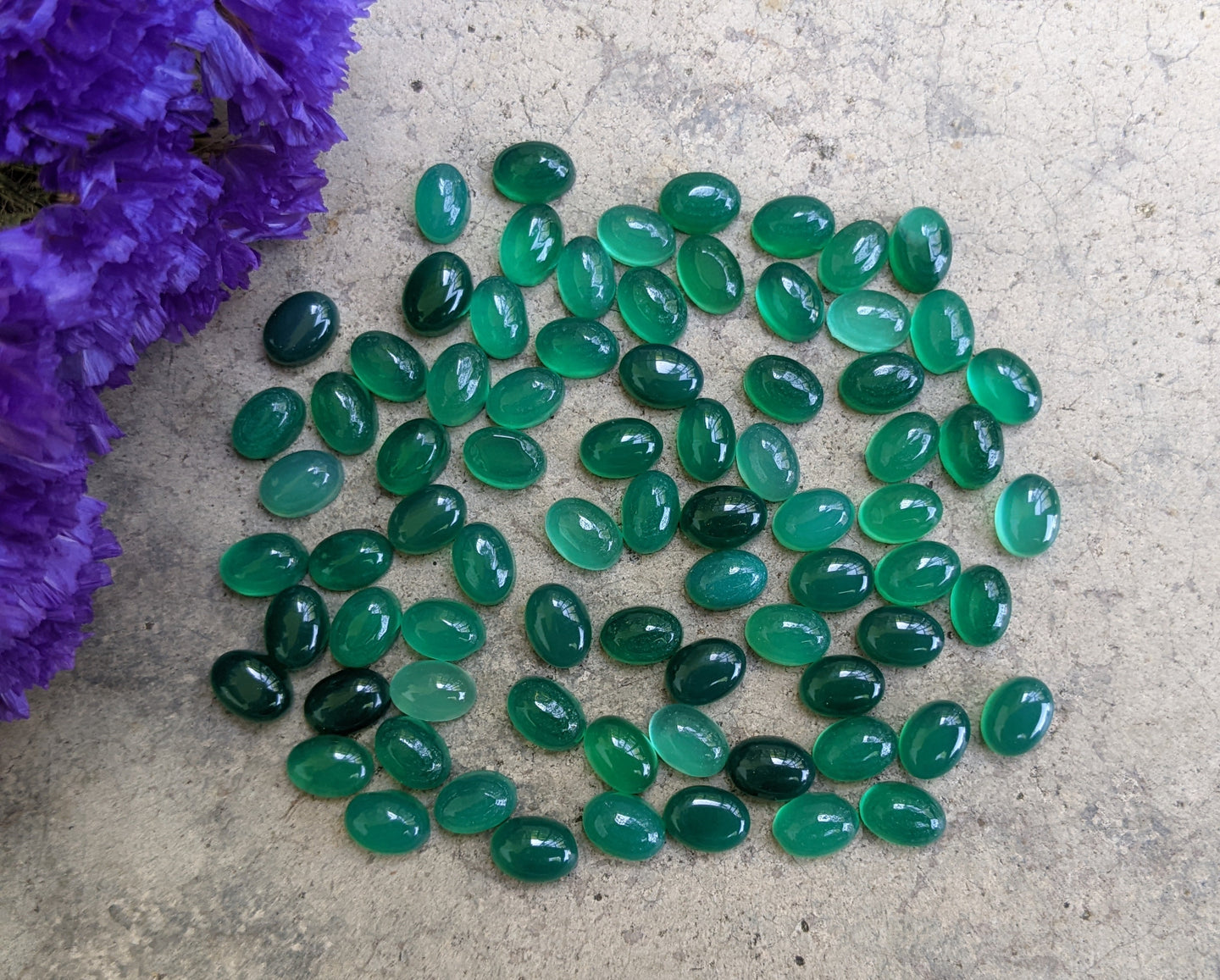 Green Onyx Oval Cabochons - 5x7mm