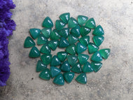 Green Onyx Trillion Cabochons - 9mm
