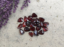 Load image into Gallery viewer, Garnet Teardrop Facets - 7x9mm
