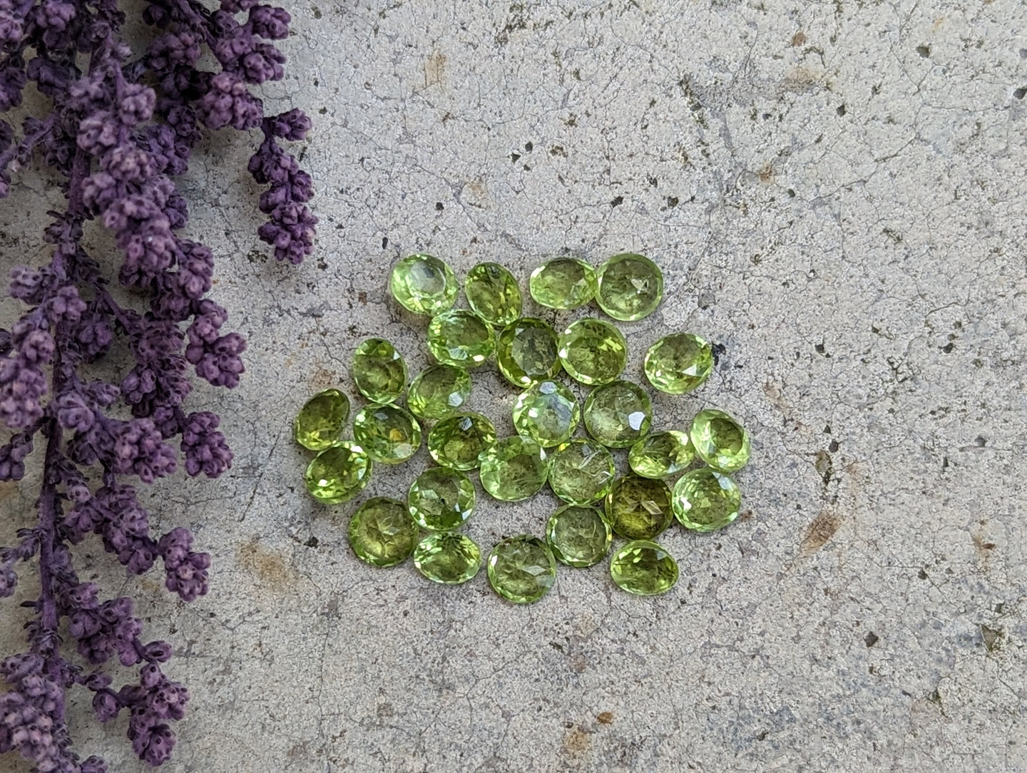 Peridot Round Facets - 5mm